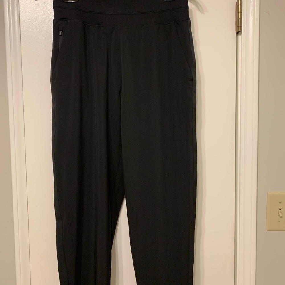 Athleta Nolita Slim Tapered Crop Pants Womens Size 10 Black Tuxedo Stripe